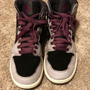 Retro Jordan Black/Purple